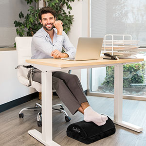 ComfiLife Foot Rest for Under Desk at Work – Adjustable Memory Foam Foot  Stool U